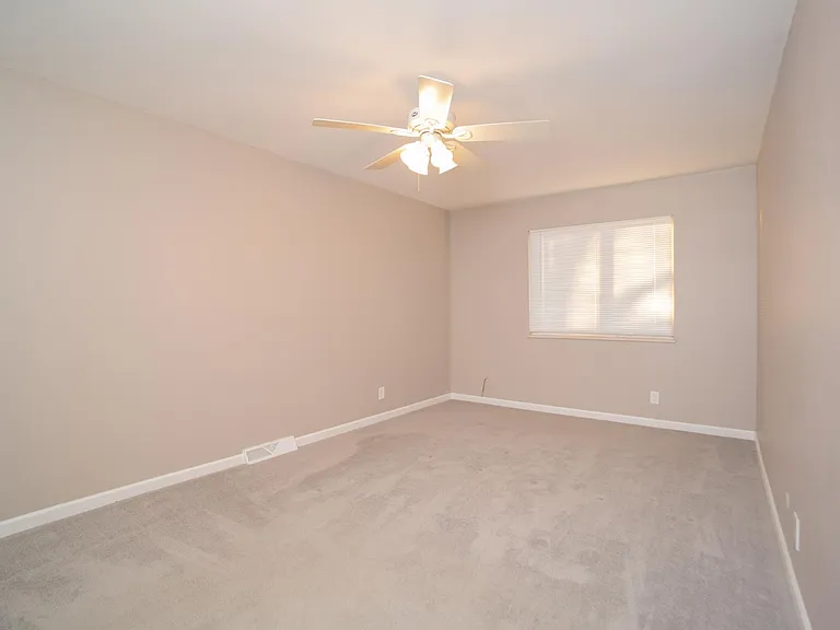 9845 Orangewood Dr — Photo 15