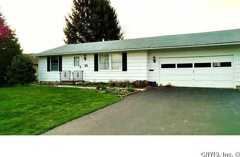 1st image of 4919 Trivet Dr N