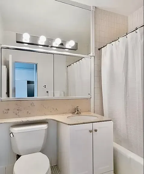 58 W 58th St #33B2 — Photo 7