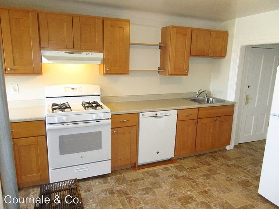 1st image of 283 4th Ave APT 6