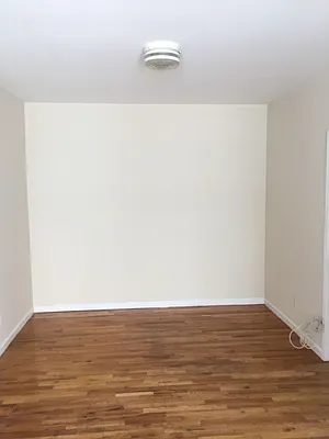 Rented by Metroline Realty | media 5