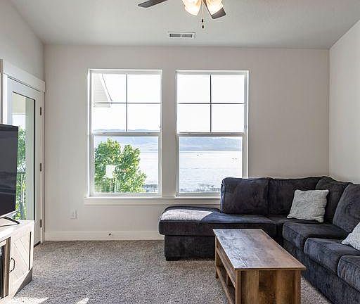 5th image of 419 N 360 W #419