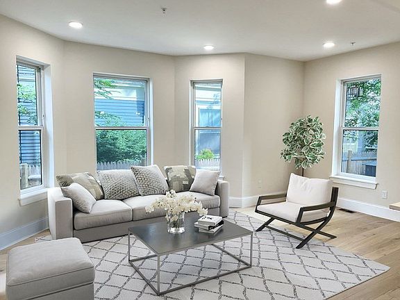 2nd image of 12 Arnold Cir #2
