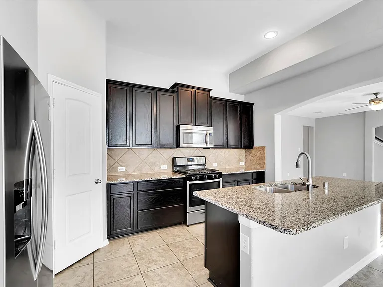 5407 Baronet Dr — Photo 13