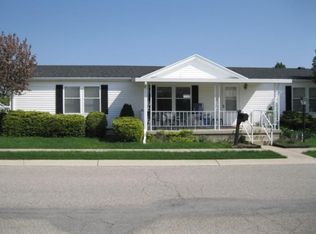 401 Alisha Ln, Fairborn, OH