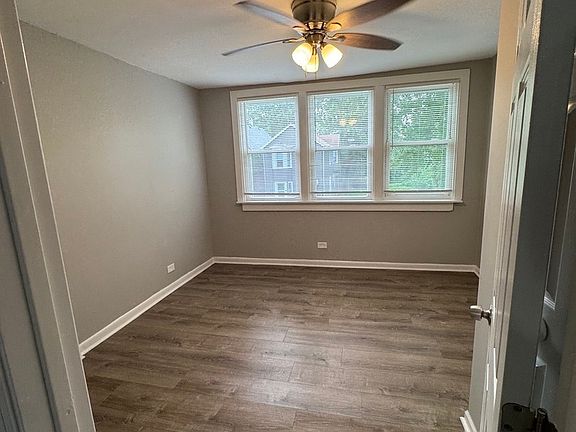 5th image of 7521 S Ellis Ave