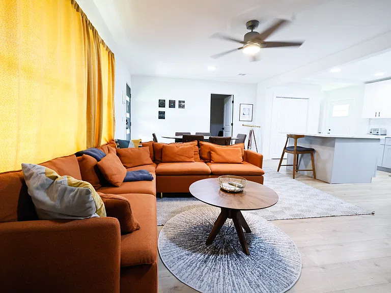5127 Ditmas Ln — Photo 29