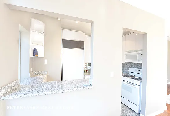 Rented by Peter Ashe | media 7