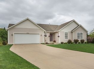 12954 Red Maple Ln, Holland, MI 49424