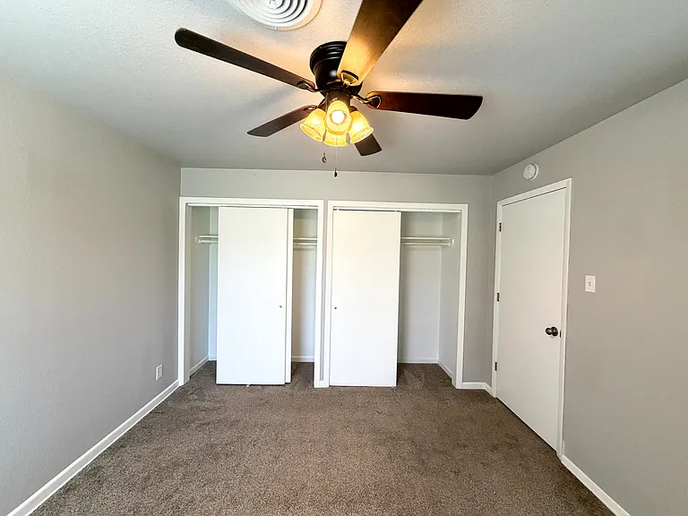 1204 Chippendale Dr — Photo 17