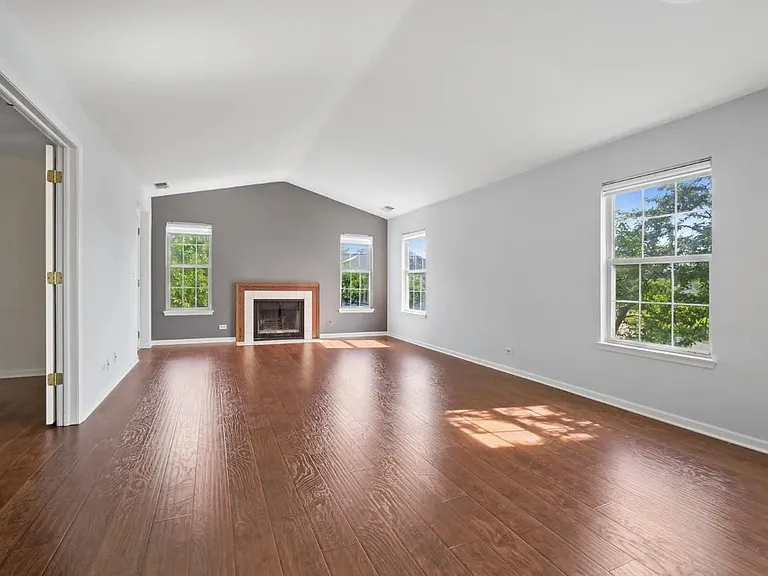 112 White Branch Ct — Photo 5