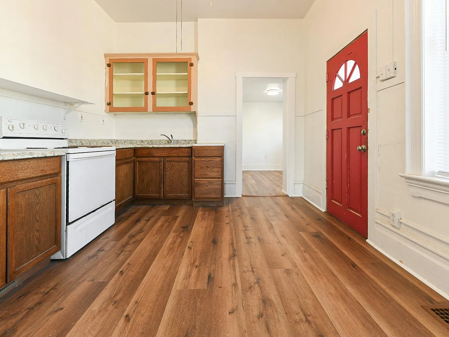 1 bed, 797 sqft, $975 — Photo 2
