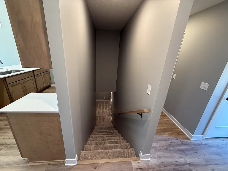 4401 W Frazier Dr — Photo 4