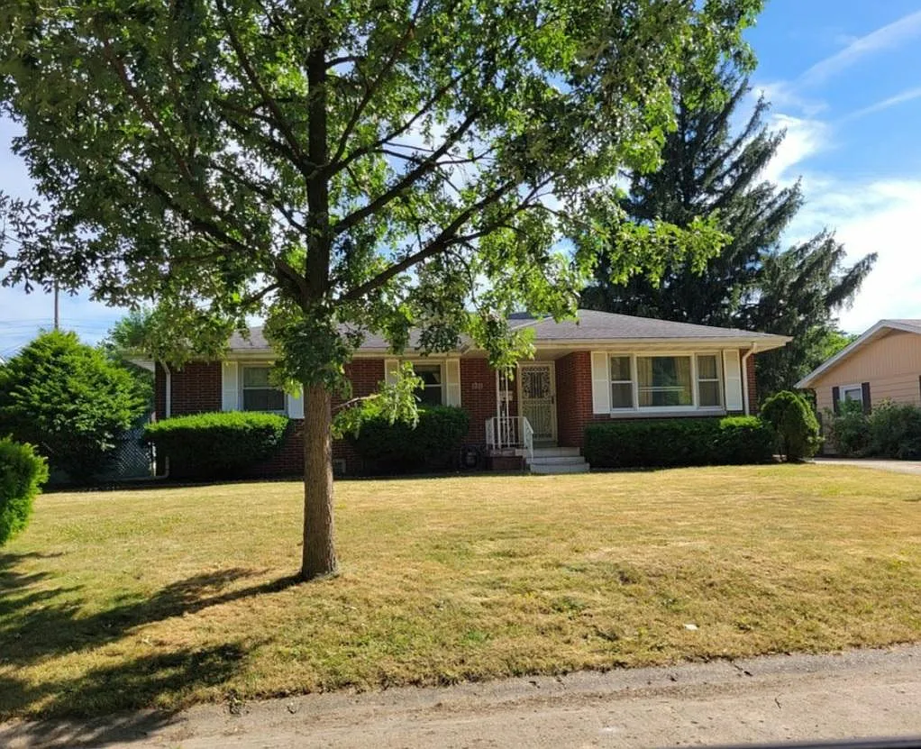 1211 Gertrude Ave photo 1