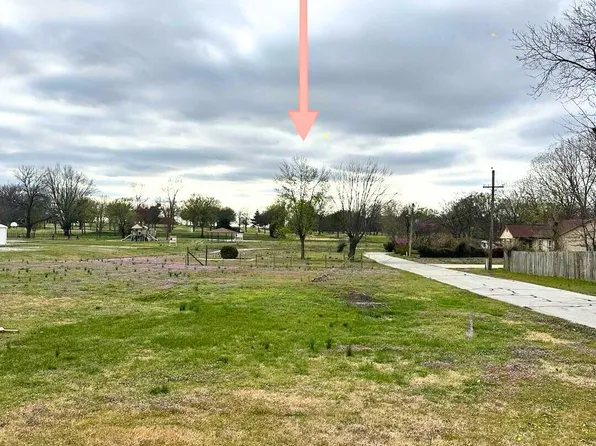 2304 Iron Gates Rd, Joplin, MO 64804