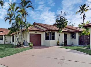 260 SW 113th Ter, Hollywood, FL 33025