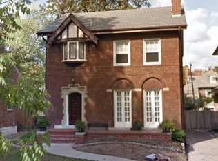 7207 Northmoor Dr, Saint Louis, MO 63105