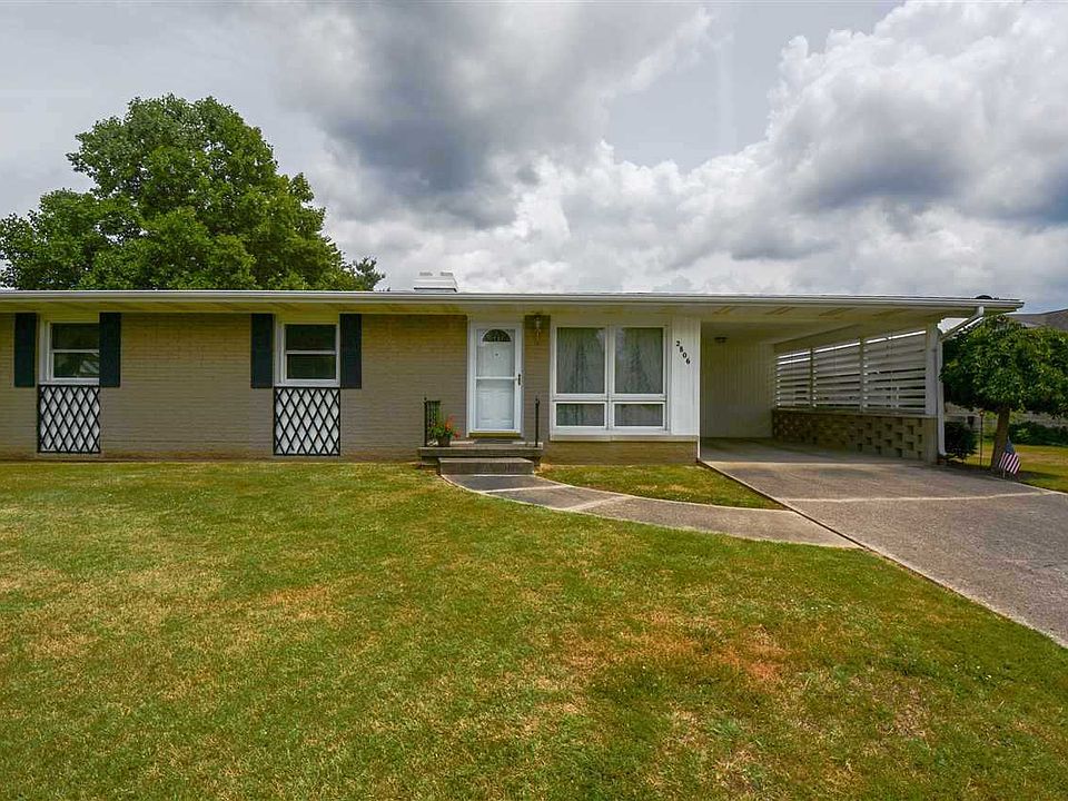 1st image of 2806 Leslie Dr