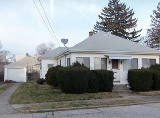 193 Finch Ave, North Providence, RI 02904