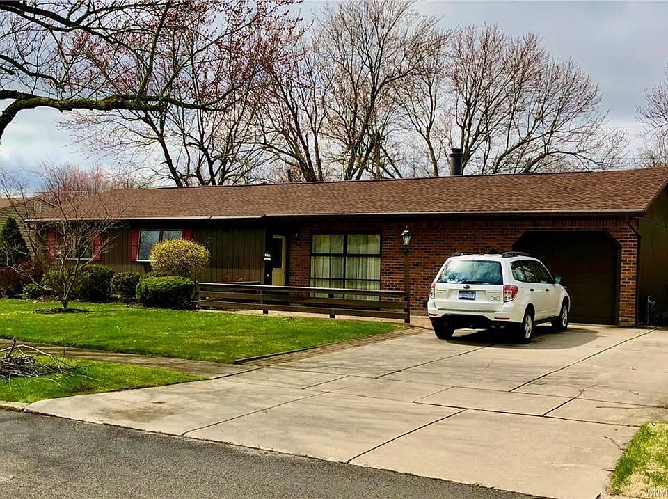 1st image of 46 Bonita Dr