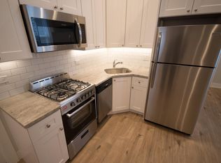 1809 W Superior St #2R, Chicago, IL 60622