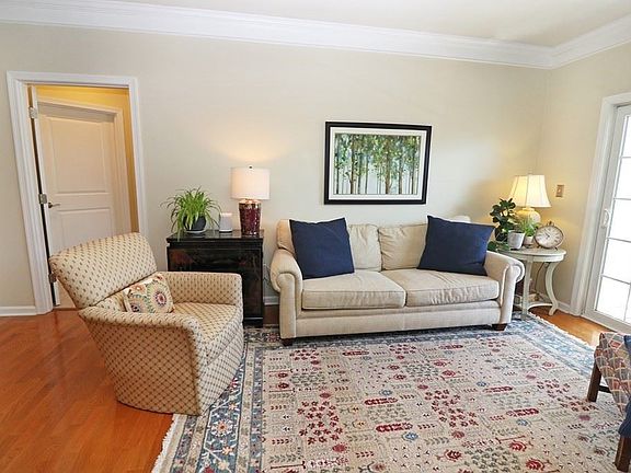 3rd image of 11 Morgan Dr Unit 402