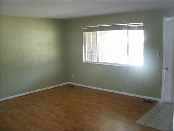 2nd image of 634 Benavides Dr