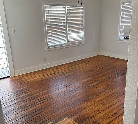 4th image of 1703 Reynolds Street