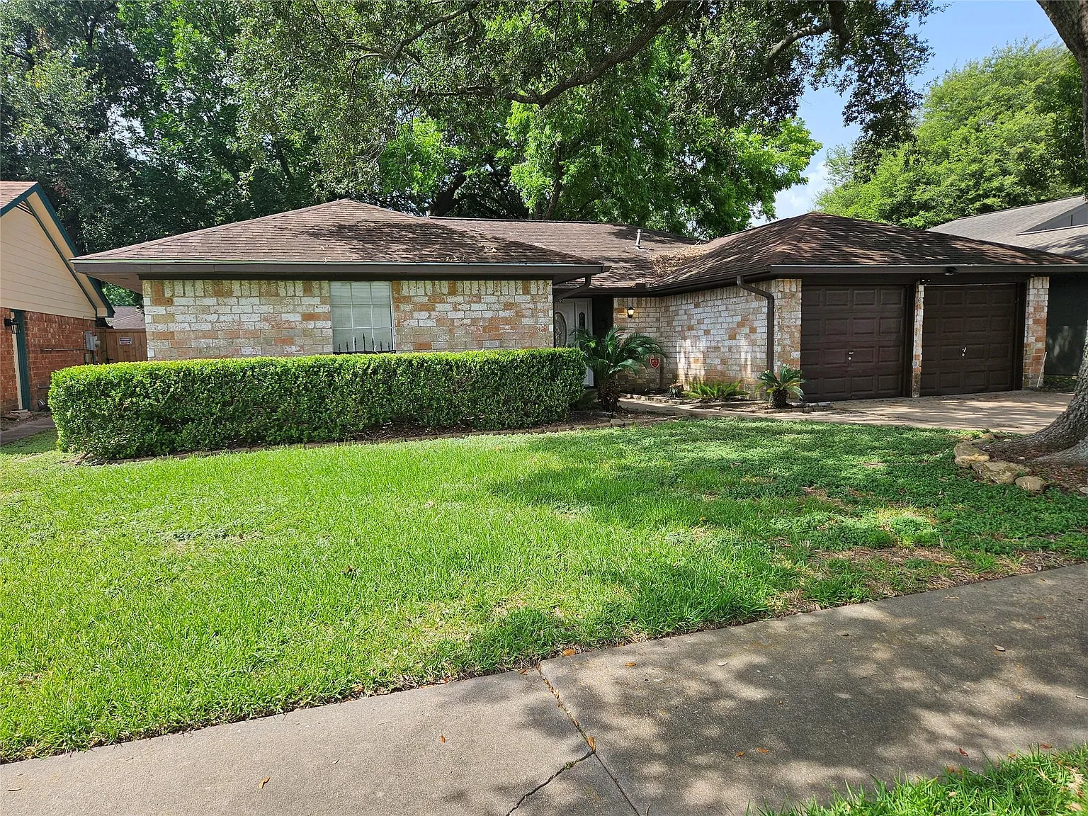 3 bed, 2.0 bath, 1711 sqft, $2,200 — Photo 1