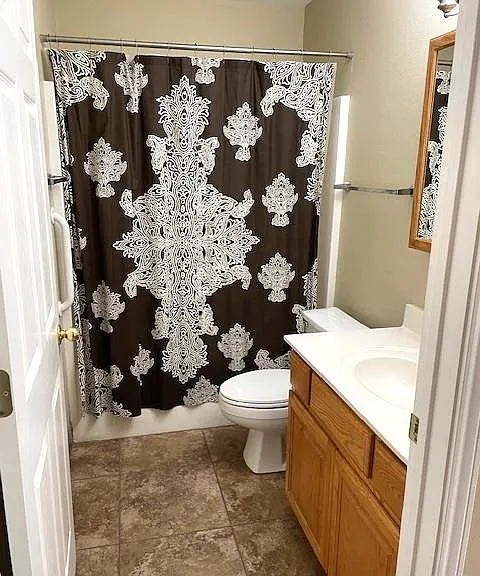 208 Coronado Cir — Photo 8