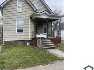 1913 Hanchett St, Saginaw, MI 48602