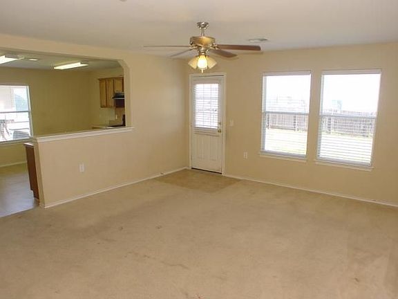 3rd image of 12704 Sky Harbor Dr