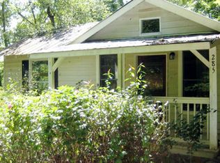 81 Poplar St, Saluda, NC 28773