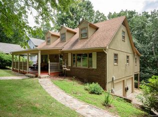 37 Captains Dr, Candler, NC 28715