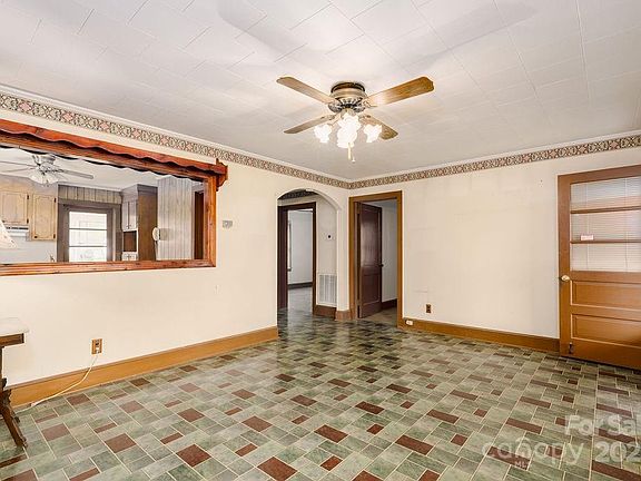 3rd image of 2453 Myrtle Ave