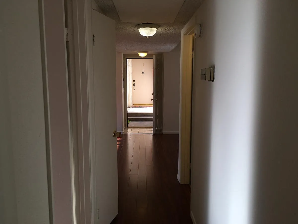 8327 Vineyard Avenue — Photo 4