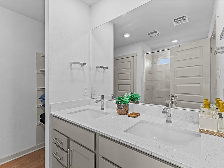 133 Folsom St — Photo 15