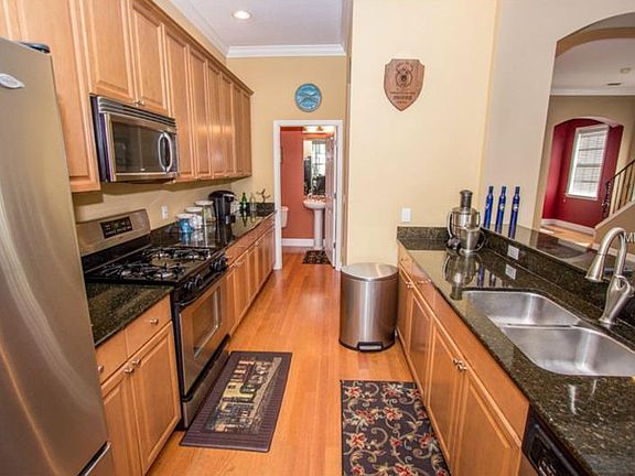 5th image of 2910 Hansen Manor Ln