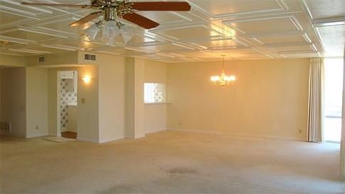 Living/Dining Area