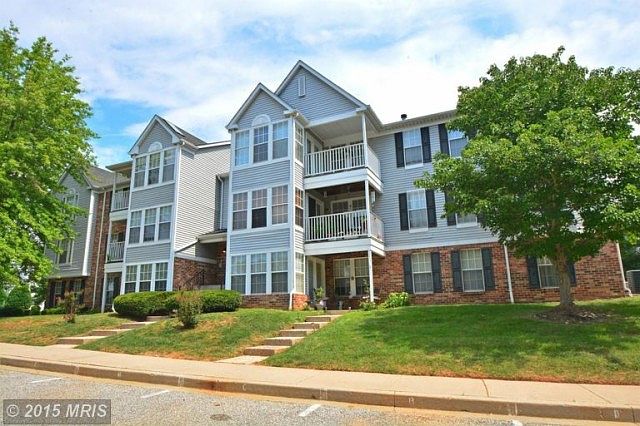 1st image of 900 Jessicas Ln APT C