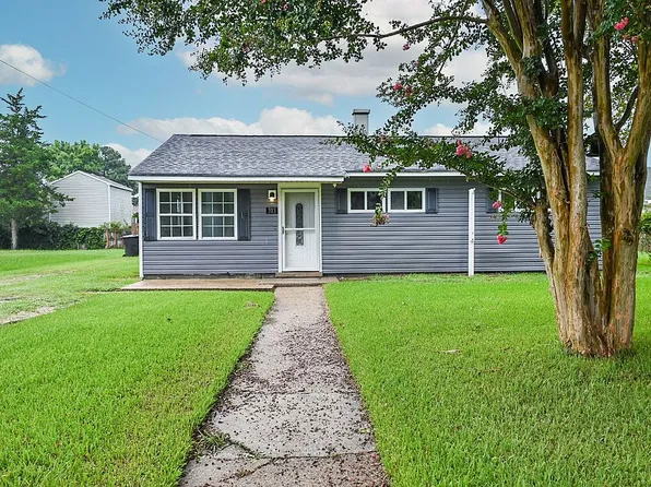 313 Deal Dr, Portsmouth, VA 23701