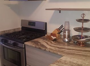 448 36th St #2F, Brooklyn, NY 11232