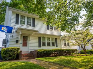 425 Tarrington Rd, Rochester, NY 14609