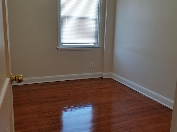 3rd Bedroom -Upper level