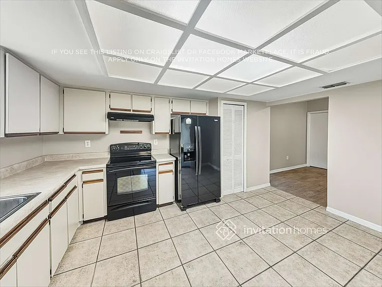 13003 Madison Ave — Photo 6