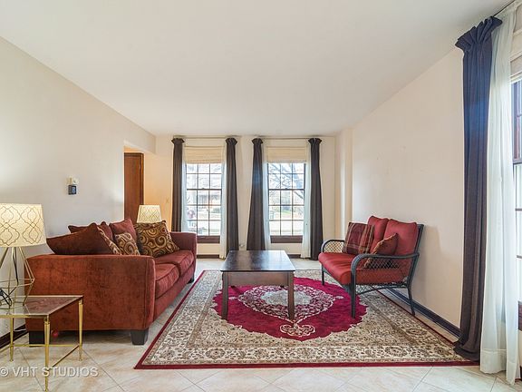 4th image of 2609 N Chapel Hill Dr