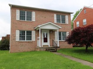 11 W Tacoma Ave, Latrobe, PA 15650