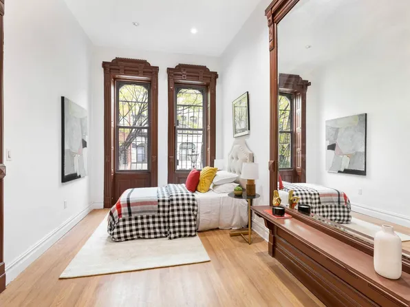 228 West 136th Street image 10 of 22