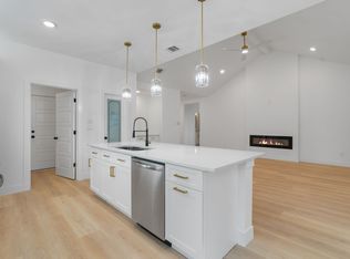 5120 Draper St, Fort Worth, TX 76105