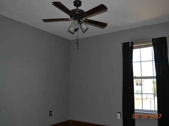 5th image of 226 Gala Dr